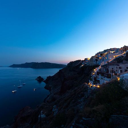 White Cave By Caldera Houses Oia  Exterior photo