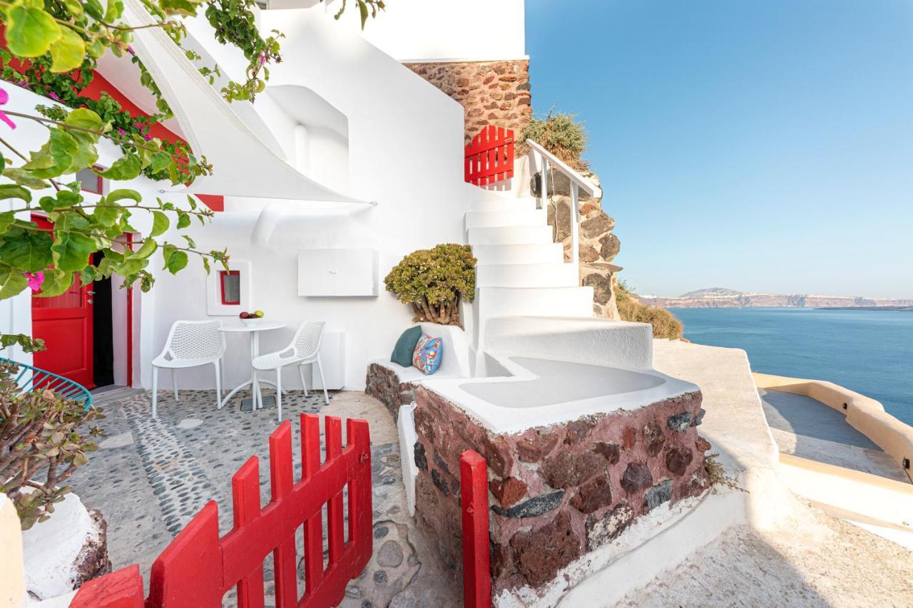 White Cave By Caldera Houses Oia  Exterior photo