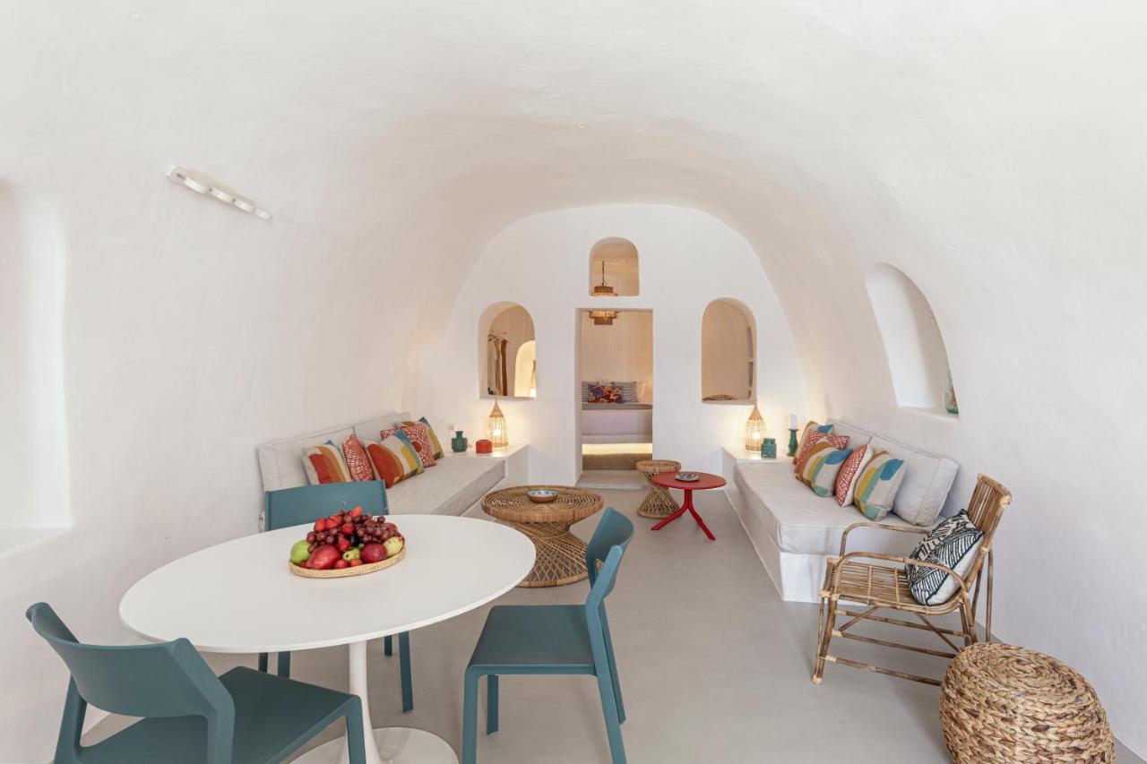 White Cave By Caldera Houses Oia  Exterior photo
