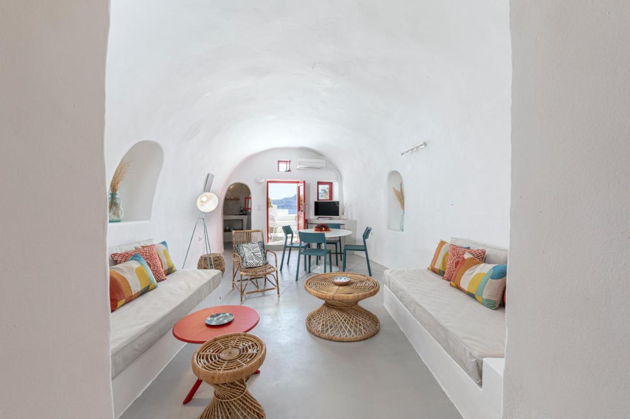 White Cave By Caldera Houses Oia  Exterior photo