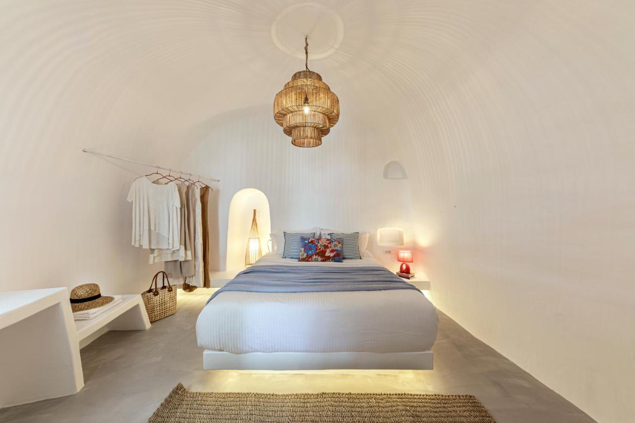 White Cave By Caldera Houses Oia  Exterior photo