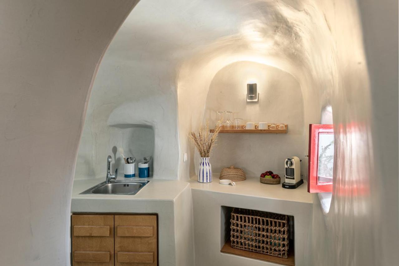 White Cave By Caldera Houses Oia  Exterior photo